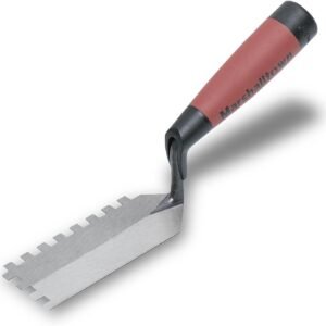 Fratasadora de llanta de dientes cuadrados Marshalltown de 6x6x6 mm y mango Durasoft, fratasadora estrecha para lugares estrechos, dimensiones: 127x51 mm